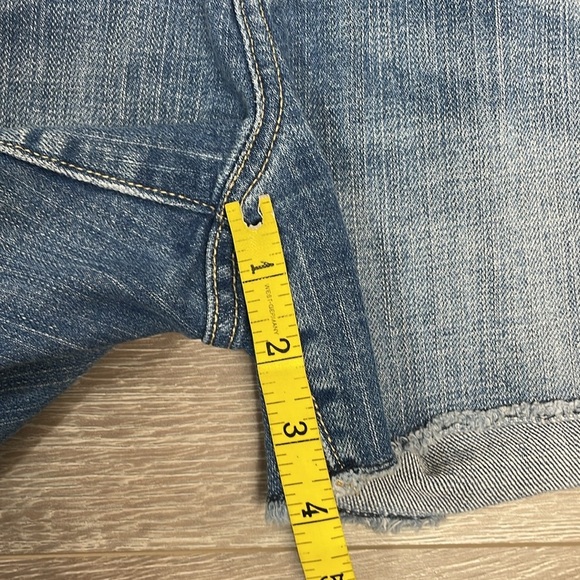 Old Navy Denim Jean Shorts Frayed Hem 10 - Picture 10 of 15